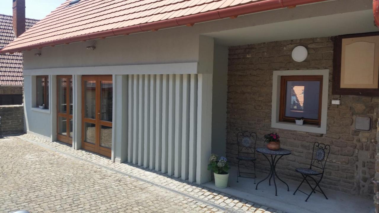Csoepi Panzio Bed & Breakfast Tihany Ngoại thất bức ảnh